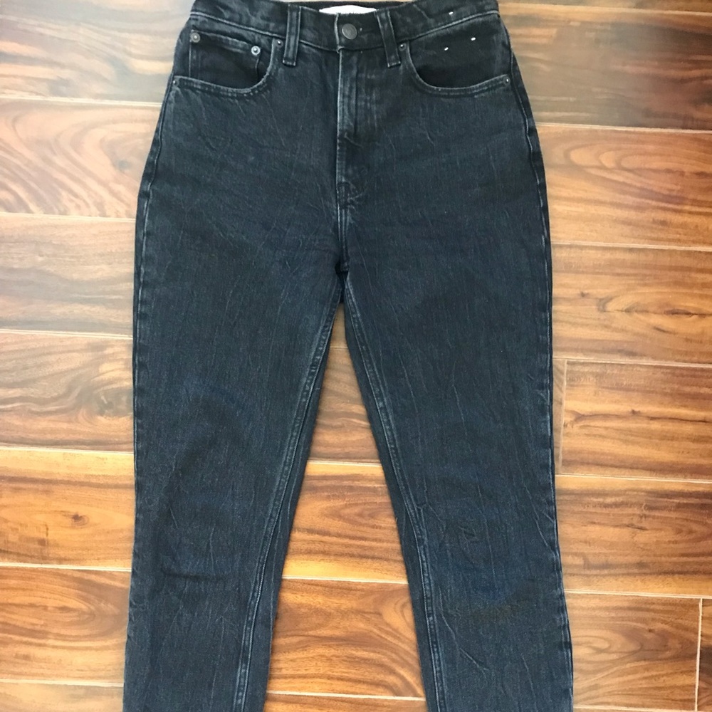 Abercrombie and Fitch high rise moms black jeans 24s